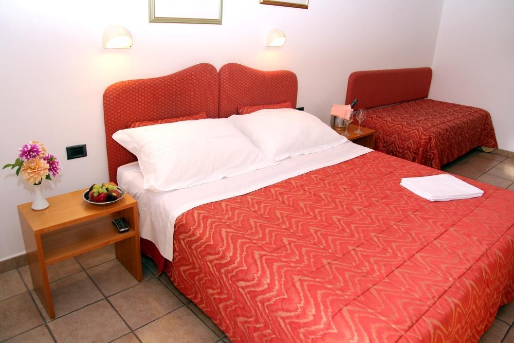 Family Hotel Como Rivisondoli Exterior photo